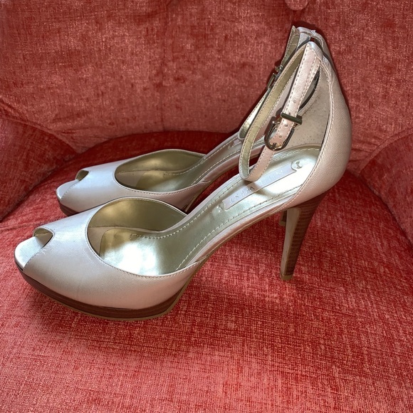 Nude Ankle Strap Peep Toe Shoes - Picture 2 of 4